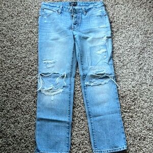 Button fly boyfriend jeans